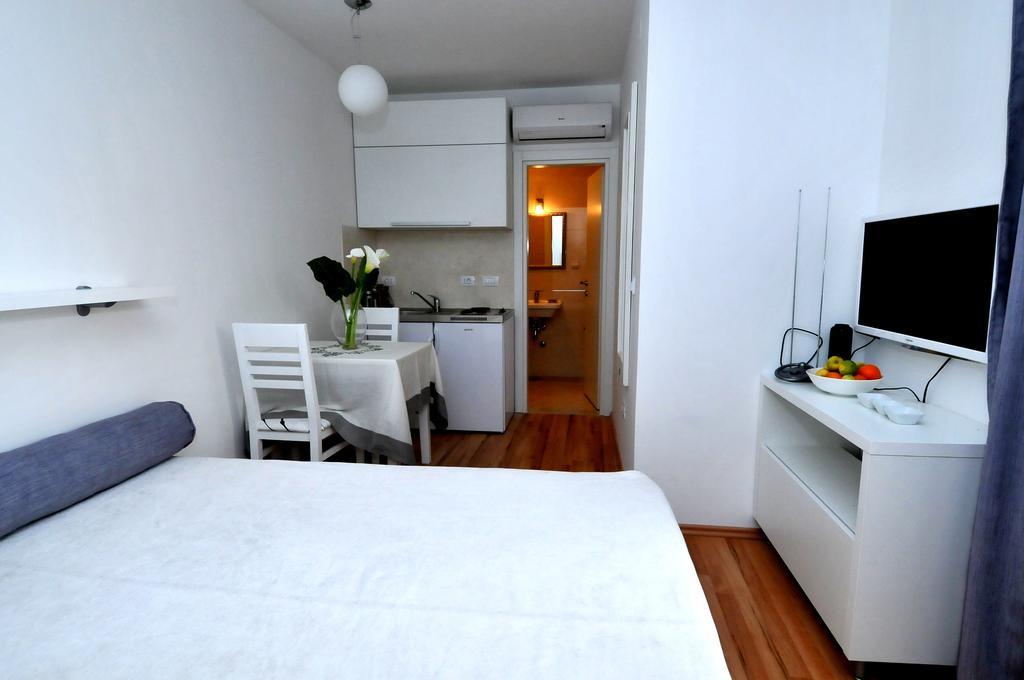 Apartments Annette ดูบรอฟนิก ภายนอก รูปภาพ